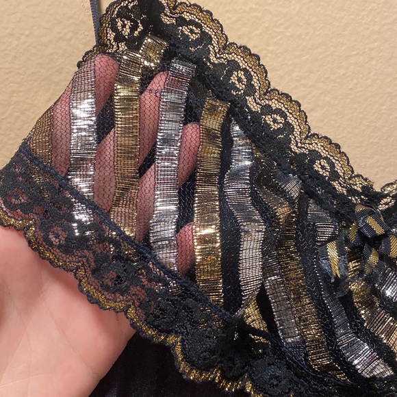 Vintage Stroke of Midnight Nightgown - Picture 4 of 11